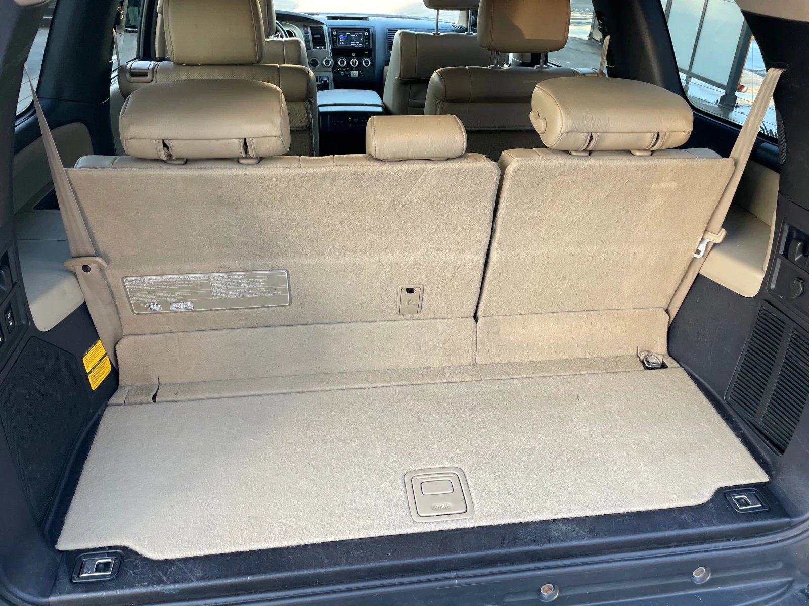 Toyota Sequoia PLATINUM 4х4  - изображение 8