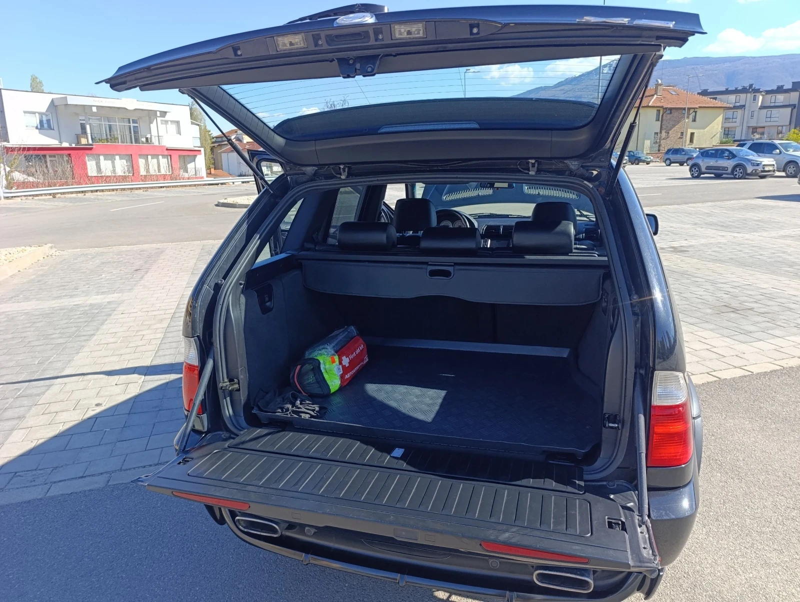 BMW X5 4.8 is, снимка 8 - Автомобили и джипове - 53666257