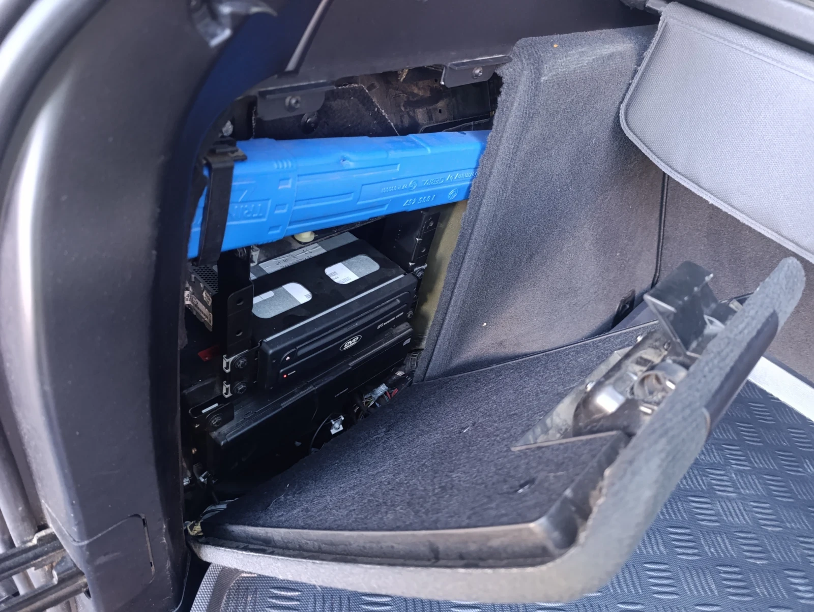 BMW X5 4.8 is | Mobile.bg � ����������� 15