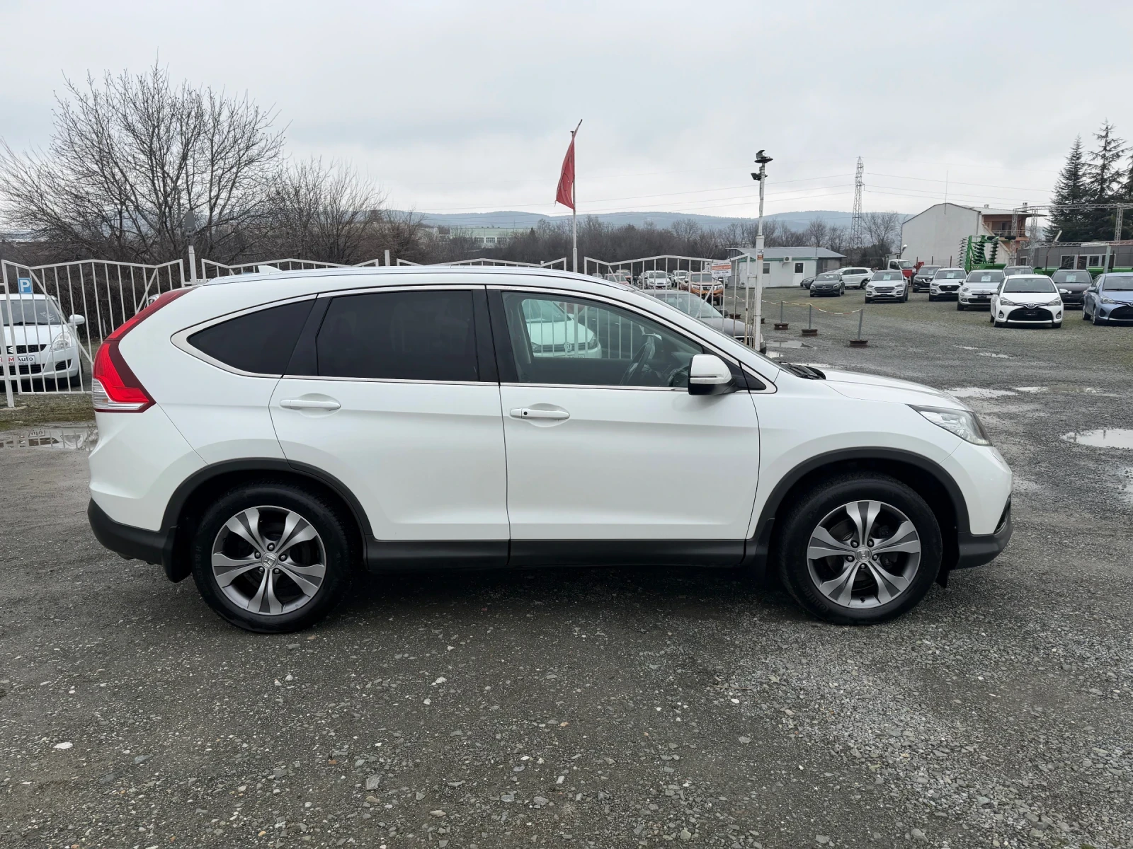 Honda Cr-v 2.0i - 155 к.с / БЕНЗИН - ГАЗ / 4Х4 / EXECUTIVE  - изображение 4