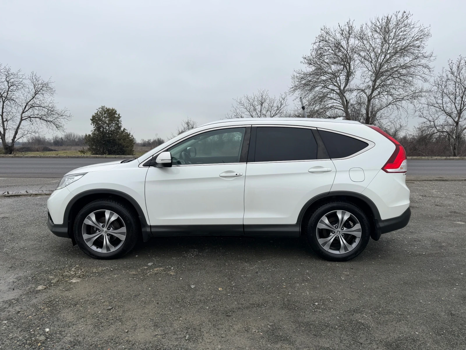 Honda Cr-v 2.0i - 155 к.с / БЕНЗИН - ГАЗ / 4Х4 / EXECUTIVE  - изображение 8