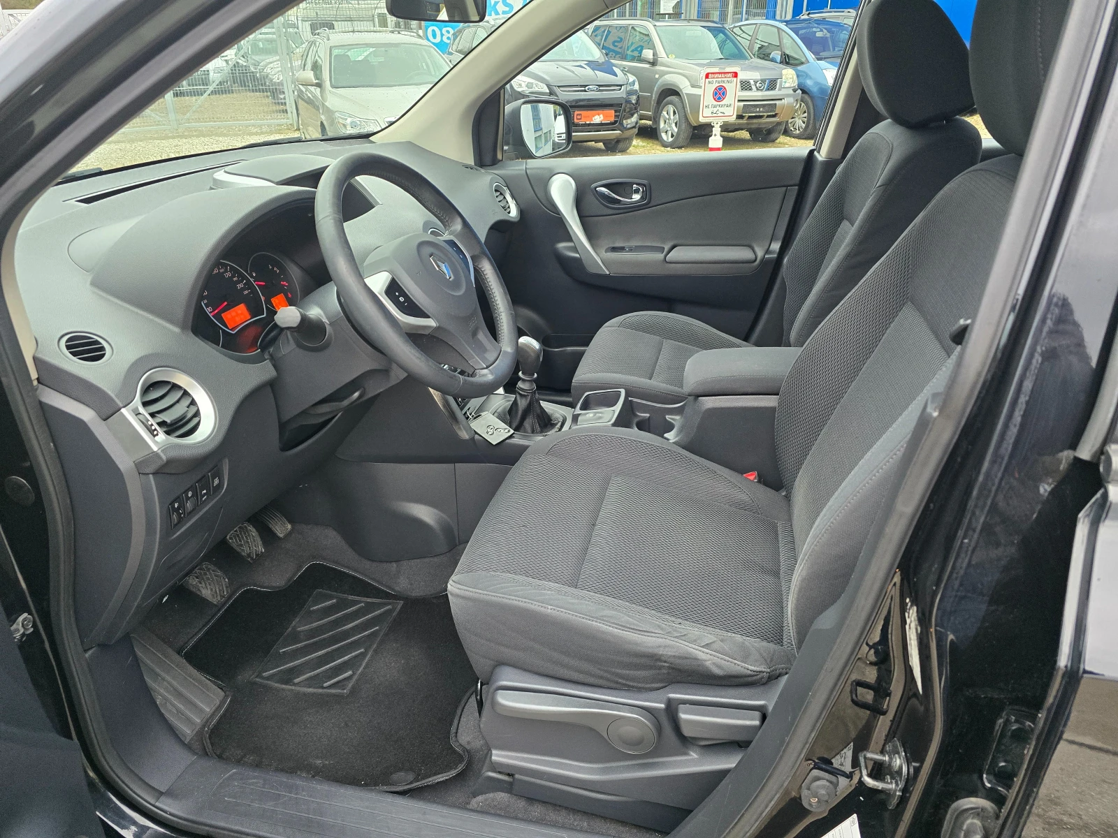 Renault Koleos 2.0/150PS/4X4, снимка 12 - Автомобили и джипове - 54040535