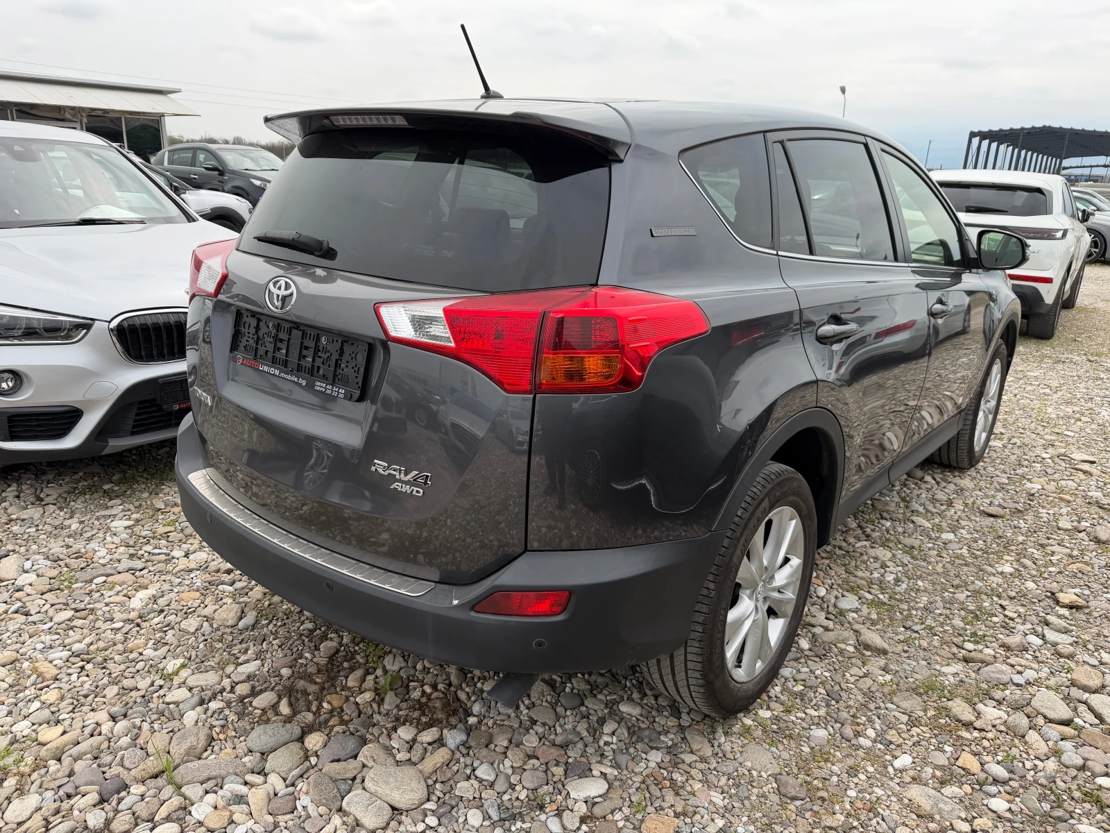 Toyota Rav4 2.2 D4D, снимка 5 - Автомобили и джипове - 54190254