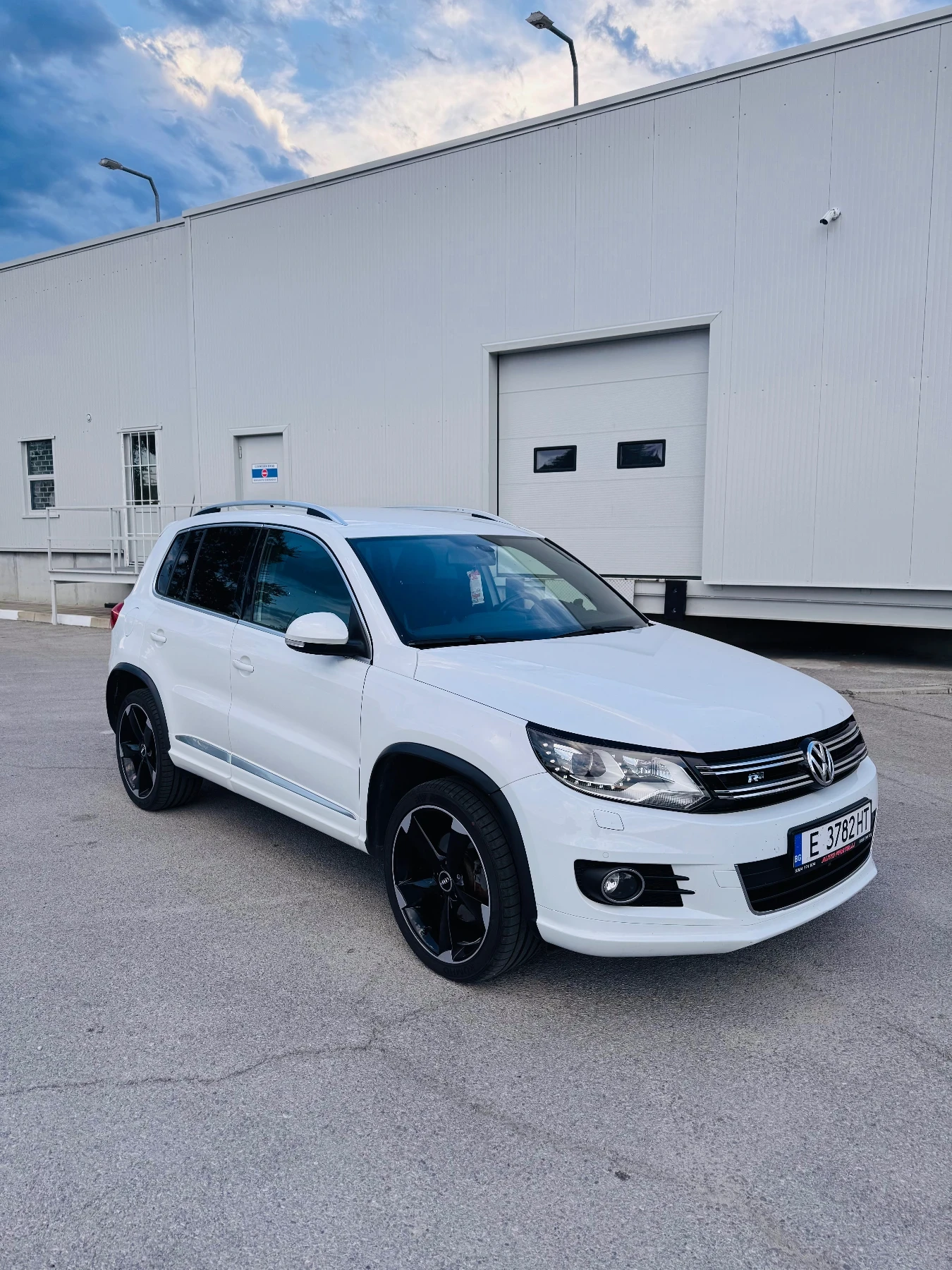 VW Tiguan R-line