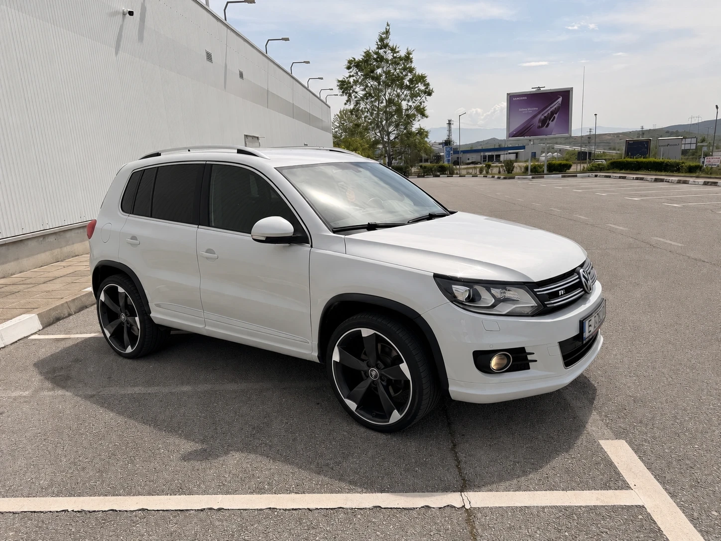 VW Tiguan R-line