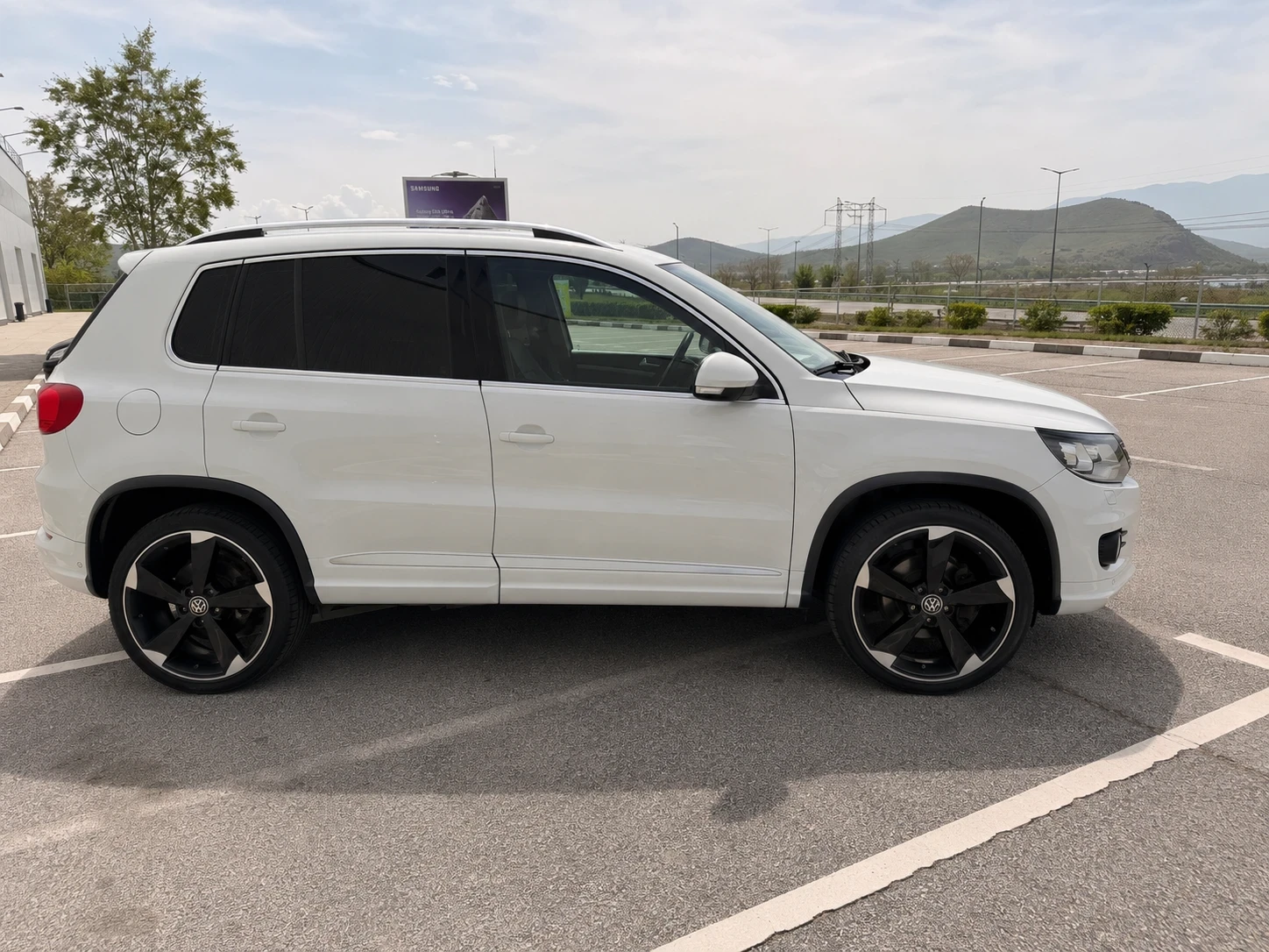 VW Tiguan R-line | Mobile.bg � ����������� 11