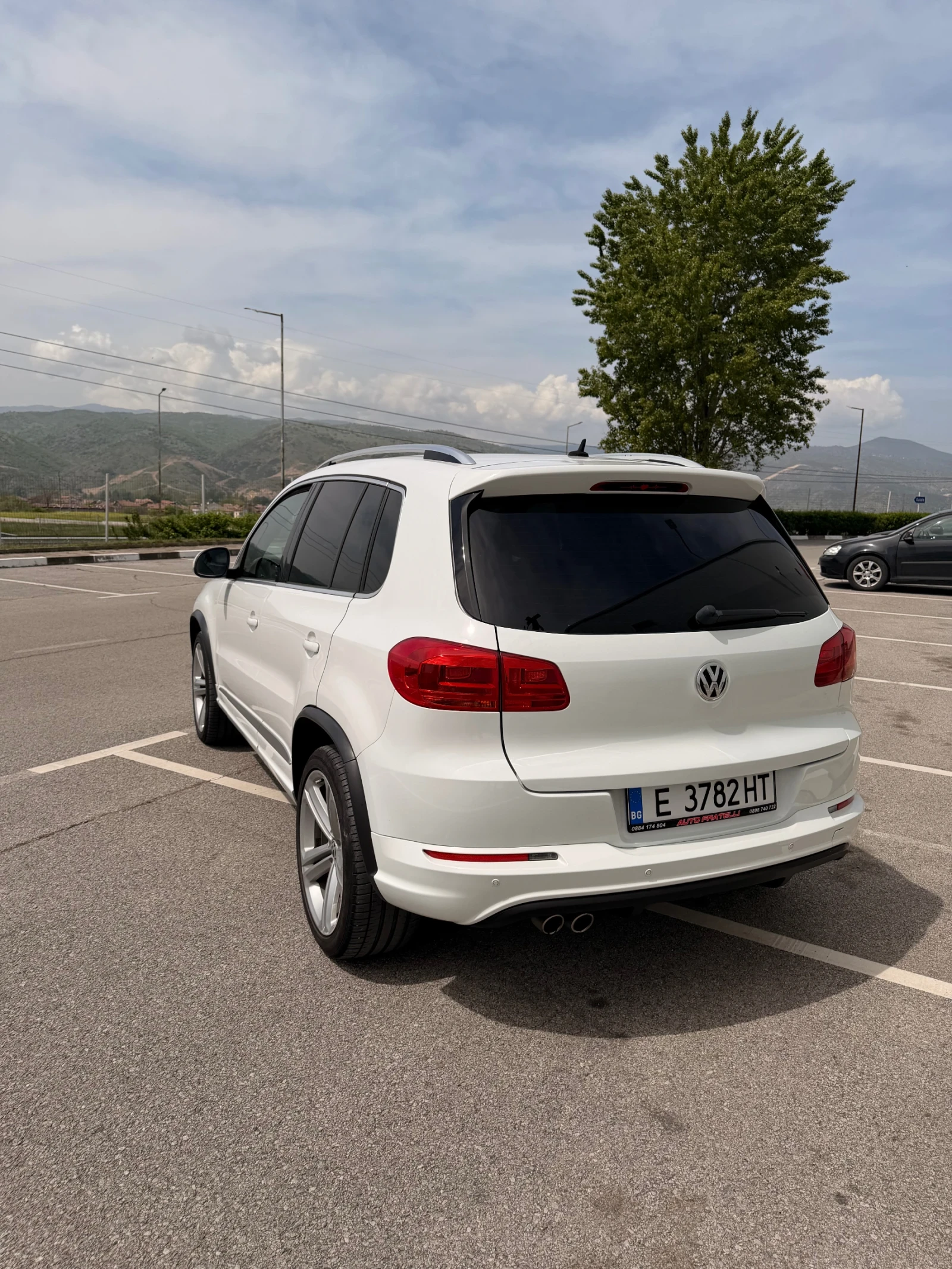 VW Tiguan R-line, снимка 13 - Автомобили и джипове - 54225985