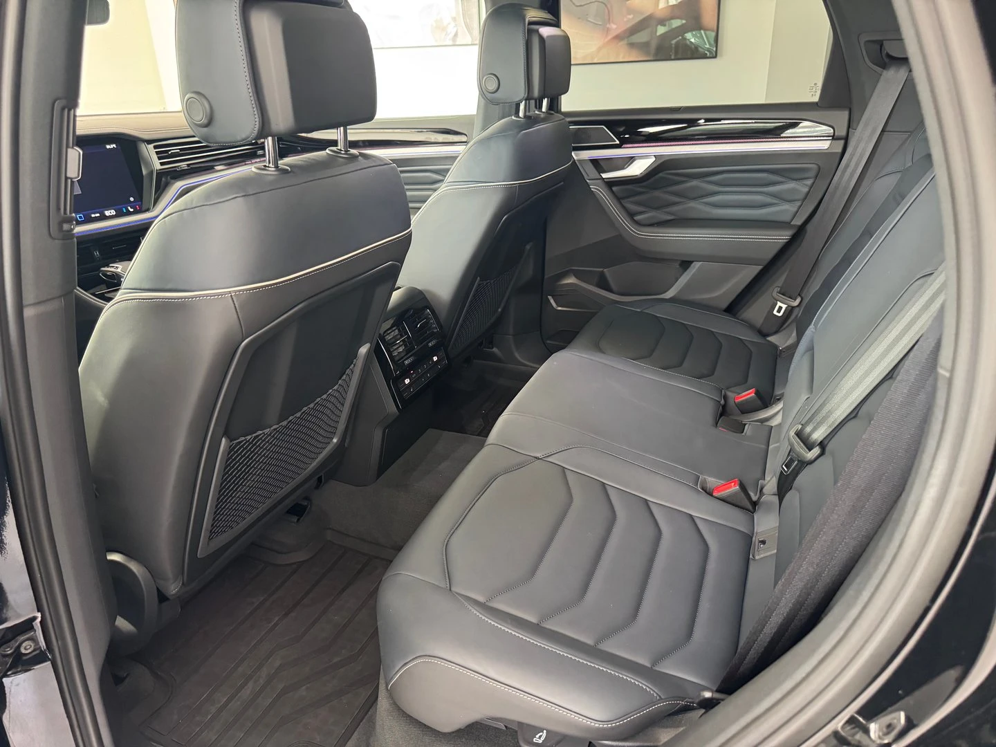 VW Touareg | Mobile.bg � ����������� 12