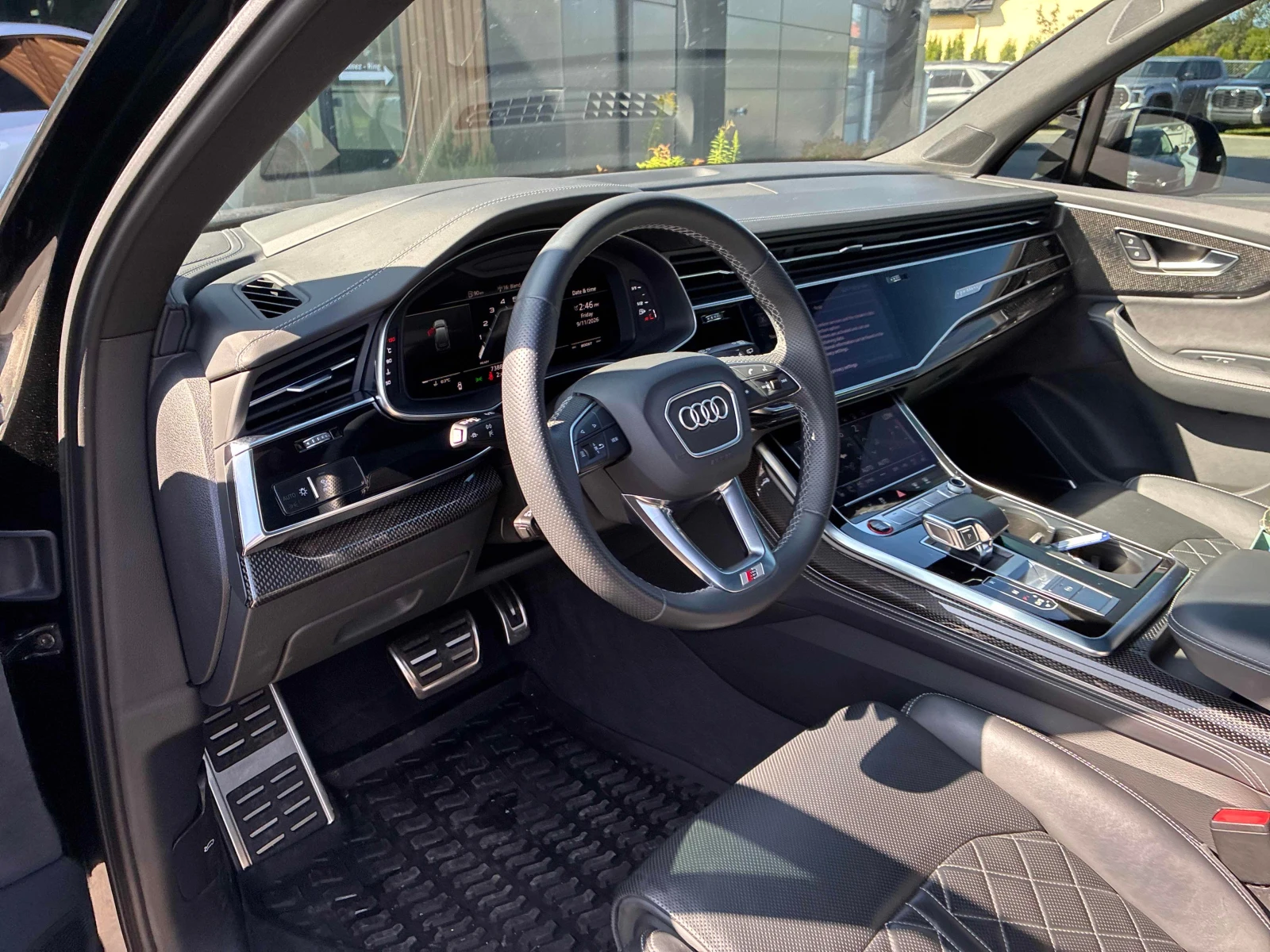 Audi SQ7 4.0 TFSI QUATTRO / MATRIX / DISTRONIC / 360 / 2 КЛ, снимка 7 - Автомобили и джипове - 56071564