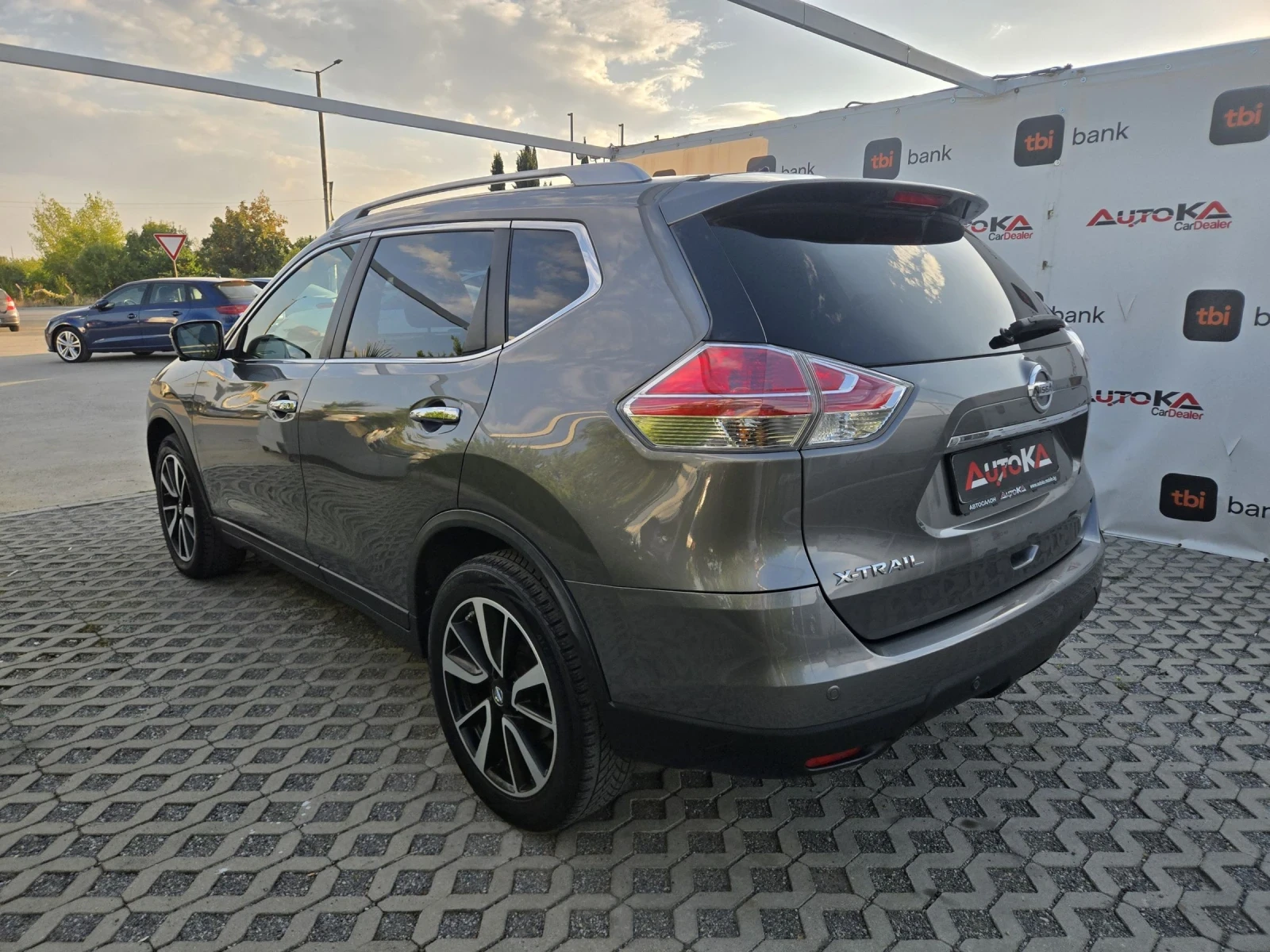 Nissan X-trail 1.6DCI-131кс= АВТОМАТ= 152.000км= 360= KEYLESS, снимка 5 - Автомобили и джипове - 56201621