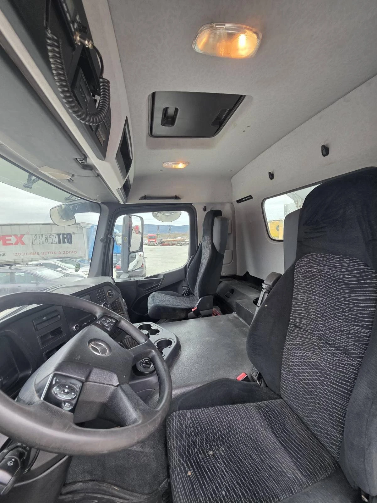 Mercedes-Benz Arocs 3246, снимка 8 - Камиони - 54248140