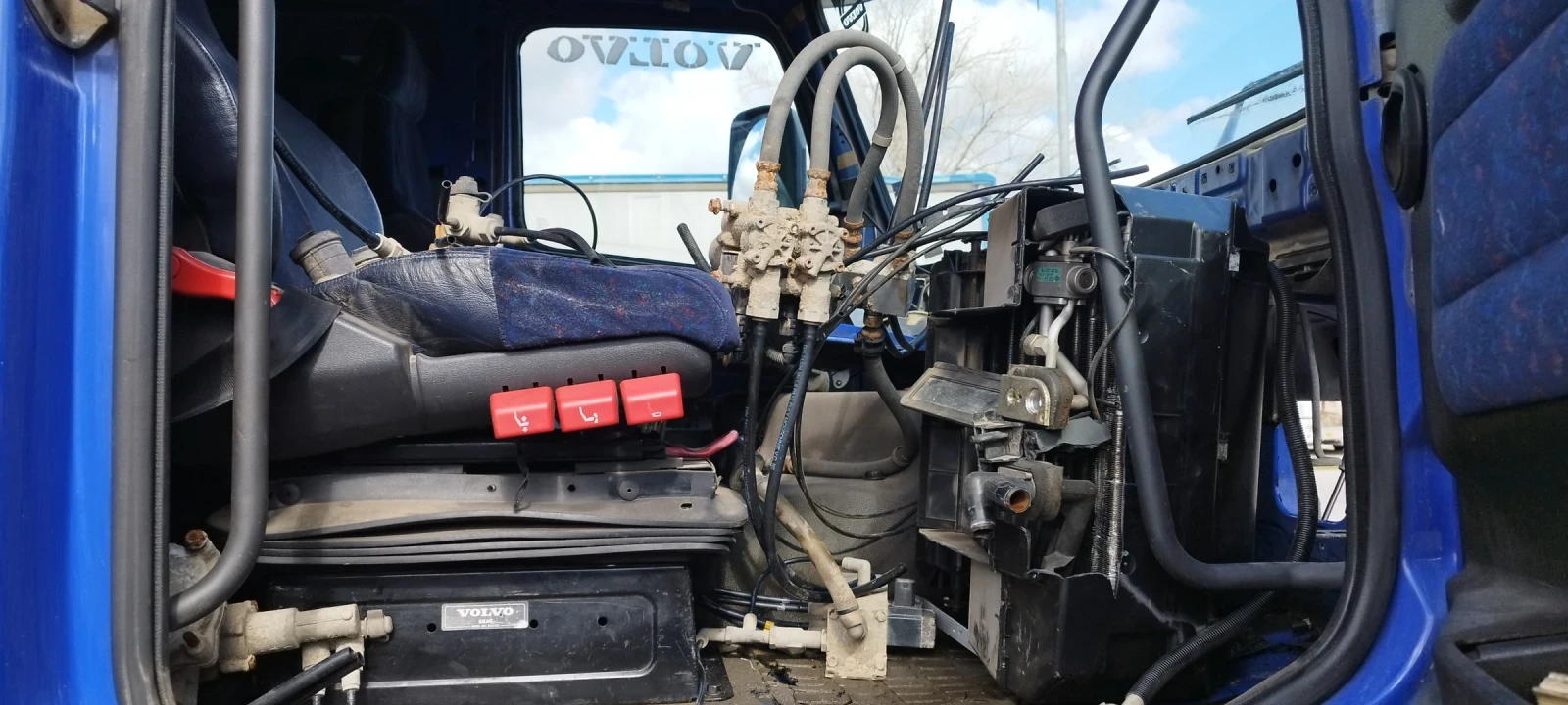 Volvo Fh 12, снимка 7 - Камиони - 54688755