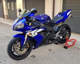  Yamaha YZF-R1