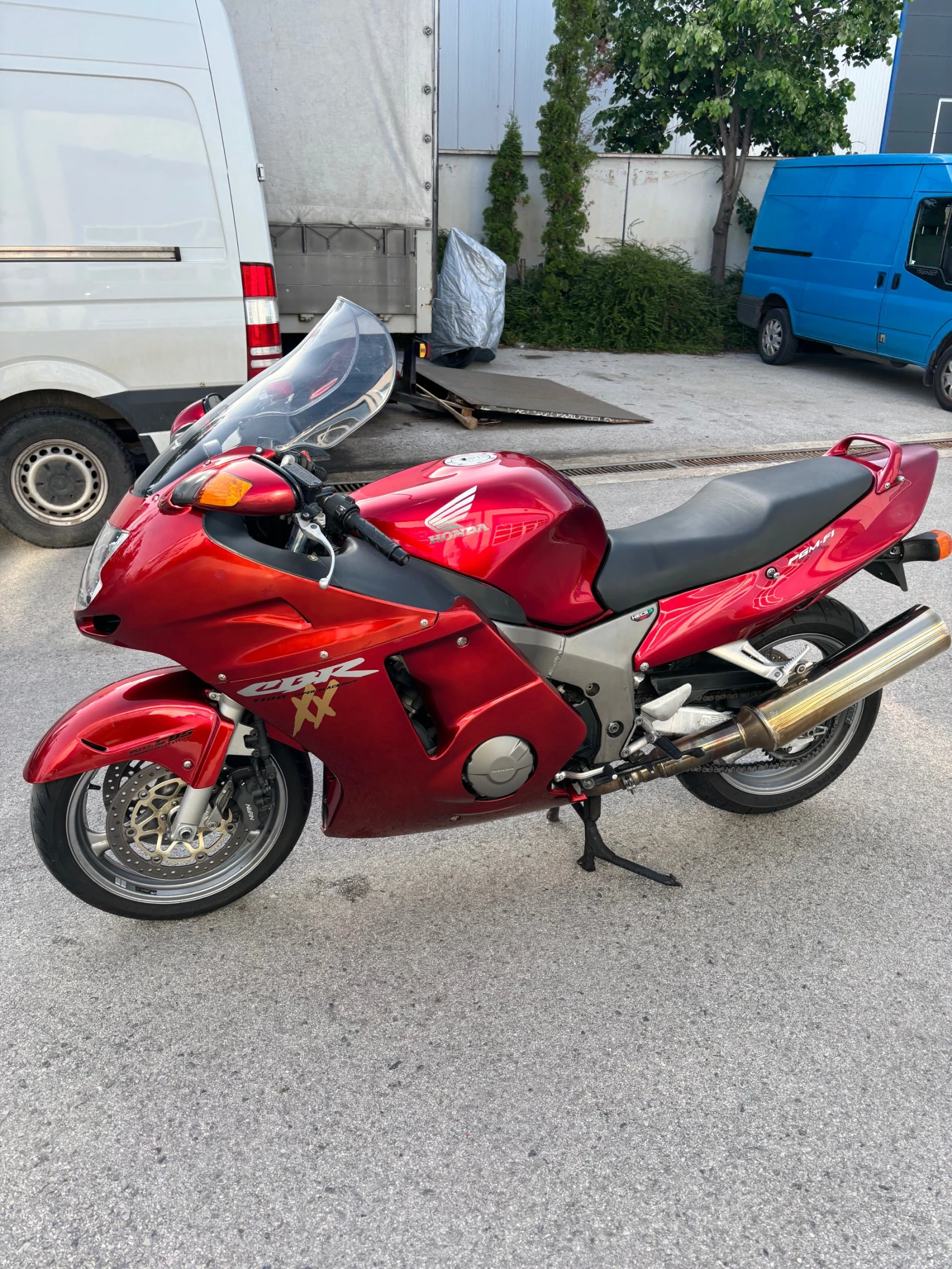 Honda Cbr + един подарък за части - изображение 3