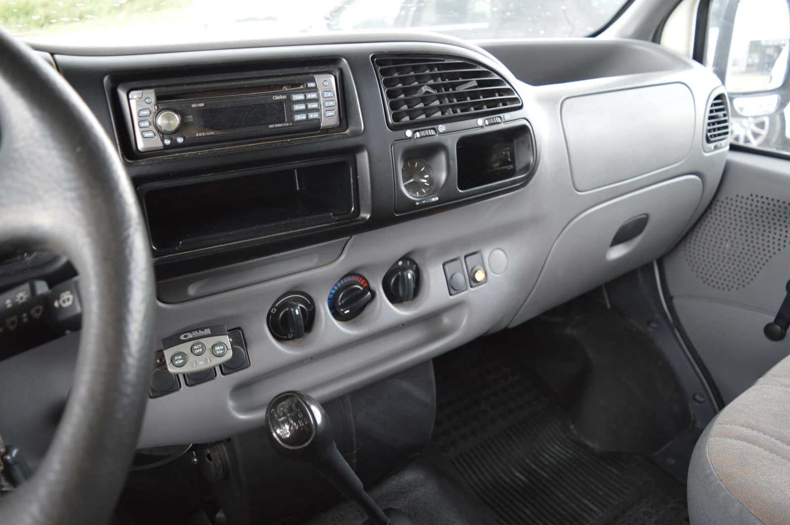 Кемпер Ford Transit-Kemper-Solar-WC, снимка 10 - Каравани и кемпери - 54525853