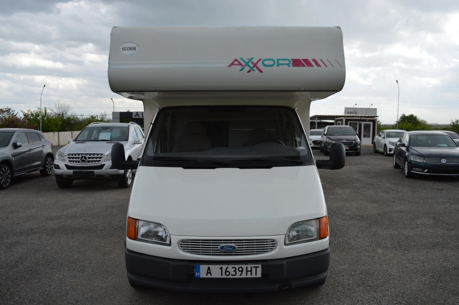 Кемпер Ford Transit-Kemper-Solar-WC, снимка 2 - Каравани и кемпери - 54525853