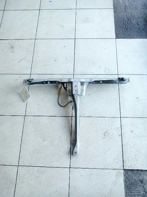 Греда над радиатори Хонда Стрийм