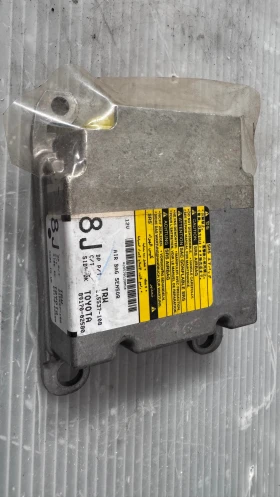     Airbag  /  /  a Toyota Auris - 215537-108 / 89170-02580