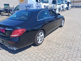 Mercedes-Benz E 200, снимка 4
