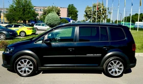 VW Touran CROSS-2.0TDI-2015г-РЕАЛНИ КМ- НАВИ-КАМЕРА | Auto.bg — изображение 2