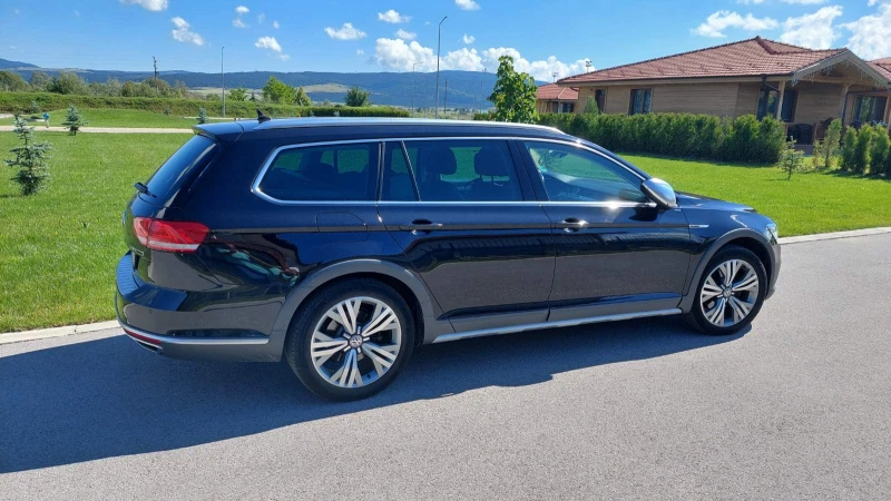 VW Passat Highline 2.0 TDI Alltrack 4x4, снимка 2 - Автомобили и джипове - 47305409