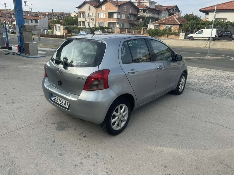 Toyota Yaris 1.3 VVT-I ВЕРИГА ЛИЗИНГ, снимка 6 - Автомобили и джипове - 47384825