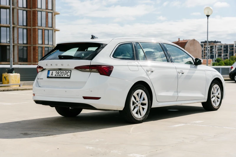 Skoda Octavia 2.0TDI 7DSG KeyGO MATRIX FULL LED Ambient , снимка 4 - Автомобили и джипове - 52058059