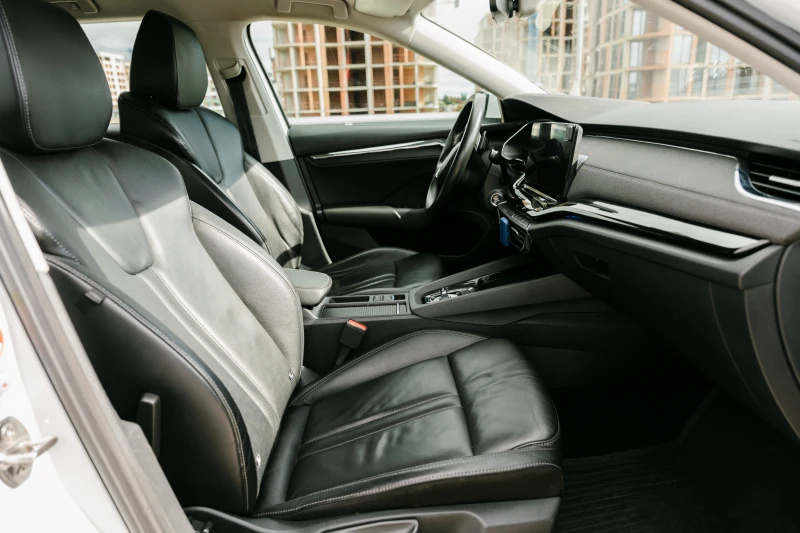 Skoda Octavia 2.0TDI 7DSG KeyGO MATRIX FULL LED Ambient , снимка 8 - Автомобили и джипове - 52058059