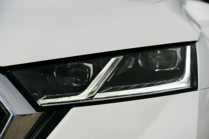 Skoda Octavia 2.0TDI 7DSG KeyGO MATRIX FULL LED Ambient , снимка 14 - Автомобили и джипове - 52058059
