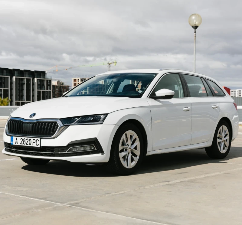Skoda Octavia 2.0TDI 7DSG KeyGO MATRIX FULL LED Ambient 