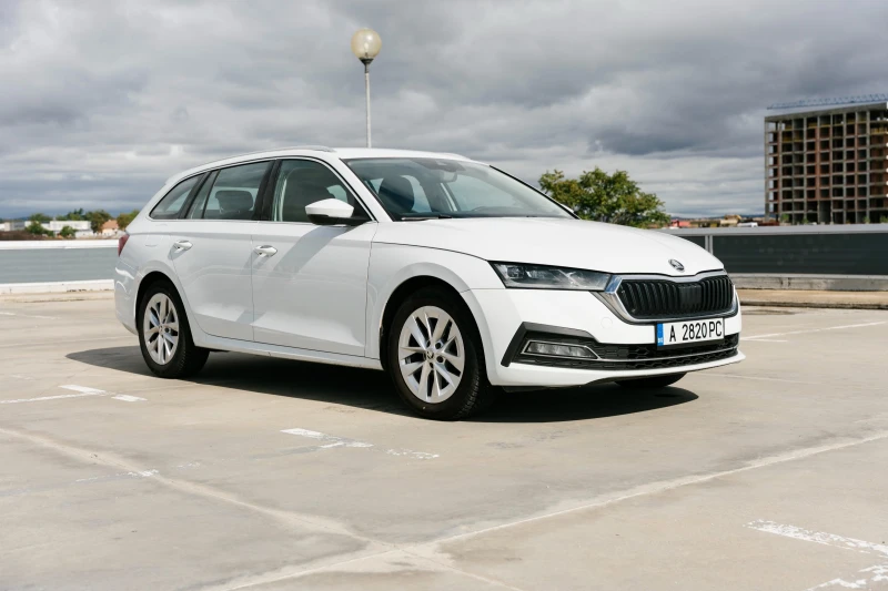 Skoda Octavia 2.0TDI 7DSG KeyGO MATRIX FULL LED Ambient , снимка 5 - Автомобили и джипове - 52058059