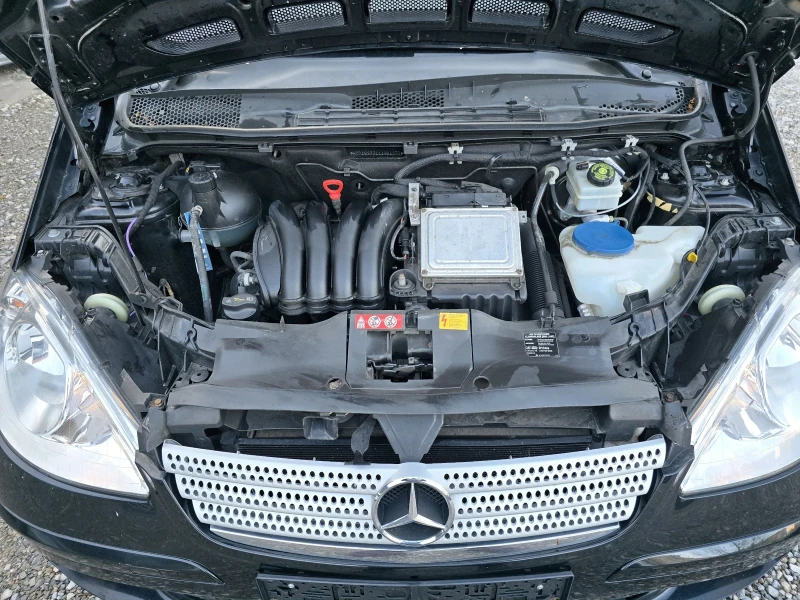 Mercedes-Benz A 150 1.5i, снимка 17 - Автомобили и джипове - 52384822