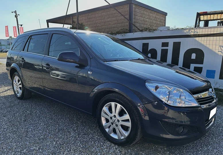 Opel Astra 1.6i ТОП СЪСТОЯНИЕ, снимка 3 - Автомобили и джипове - 48226117