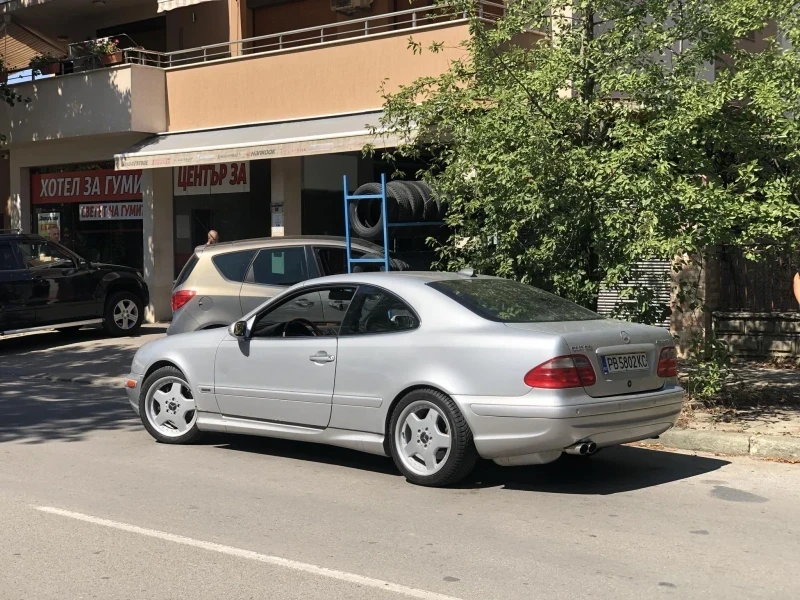 Mercedes-Benz CLK 320, снимка 2 - Автомобили и джипове - 49245671