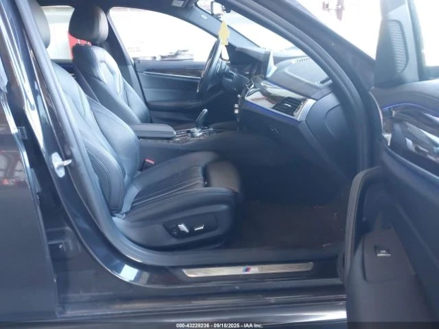 BMW 540 M* SPORT* XDRIVE* ДИГИТАЛНО* ТАБЛО* МАСАЖ* 360КАМЕ - изображение 9