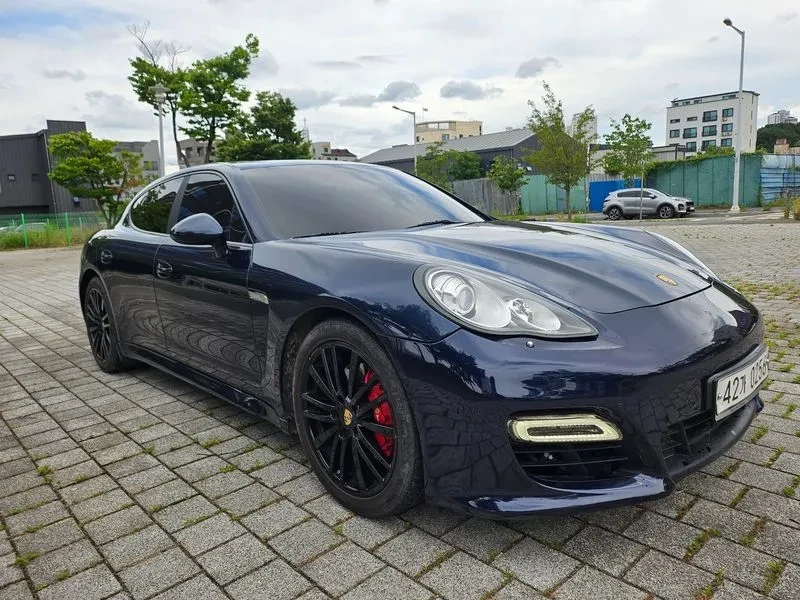 Porsche Panamera 3.6 AWD - САМО 30% АВАНС, снимка 2 - Автомобили и джипове - 56255548