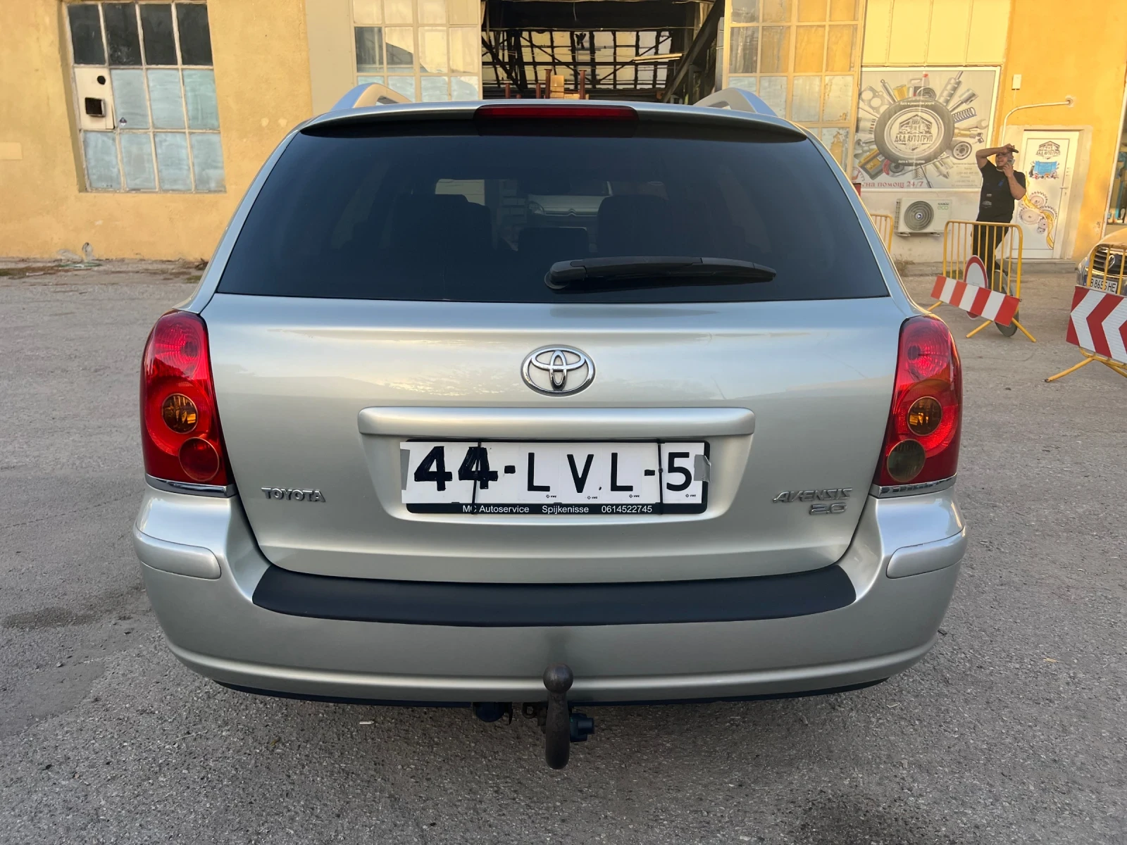 Toyota Avensis D-4 VVTi - изображение 4