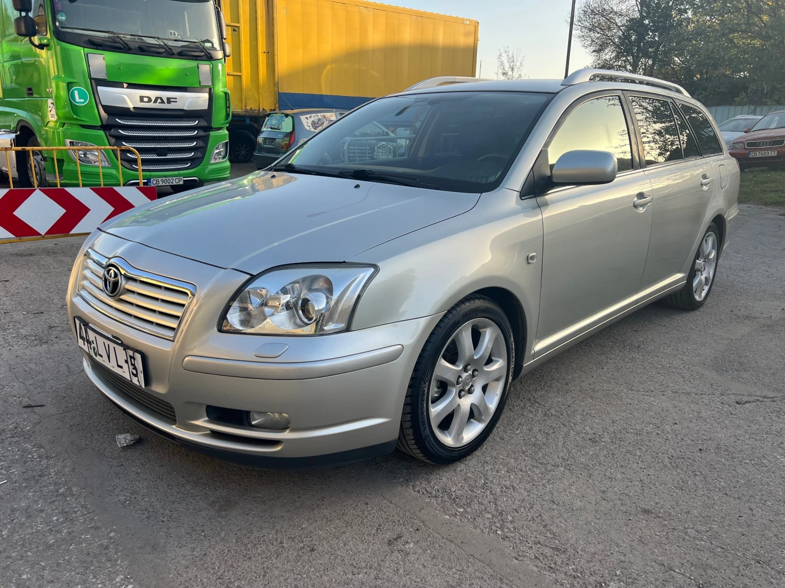 Toyota Avensis D-4 VVTi - изображение 2