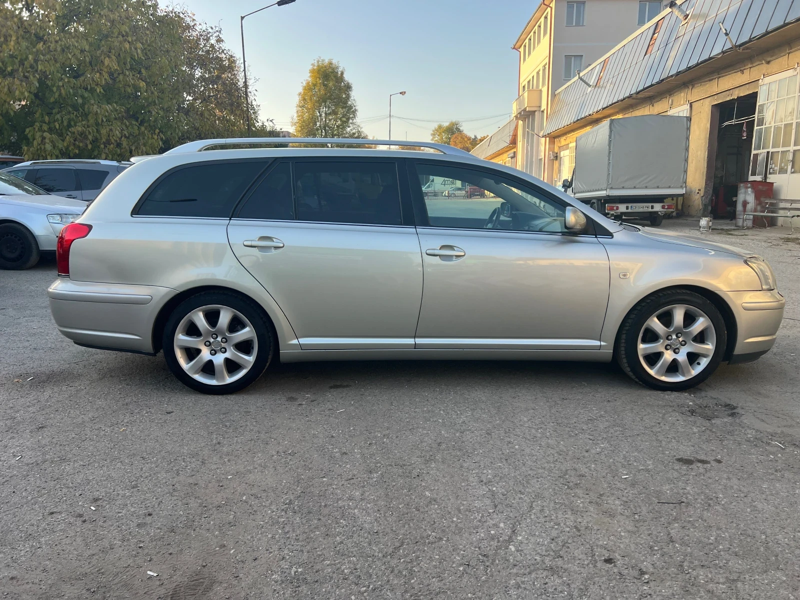 Toyota Avensis D-4 VVTi - изображение 7