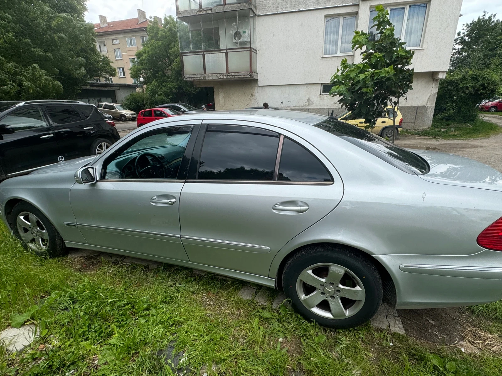 Mercedes-Benz E 320  - изображение 2