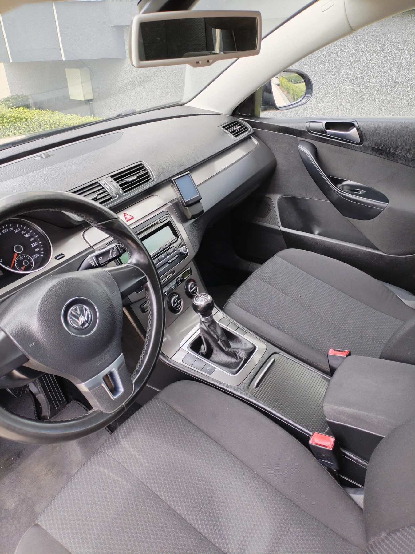 VW Passat 2.0 TDI 110 Common rail Facelift Euro 5 - изображение 8