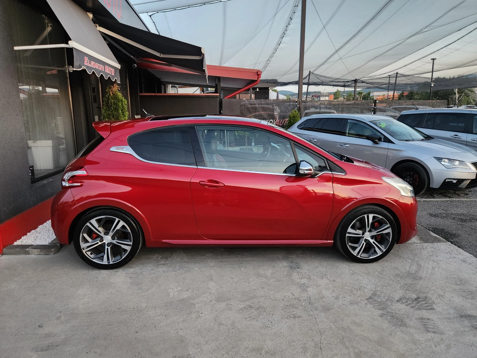 Peugeot 208 GTI-1.6I-200к.с-EURO 5 НАВИГАЦИЯ-ШВЕЙЦАРИЯ - изображение 5