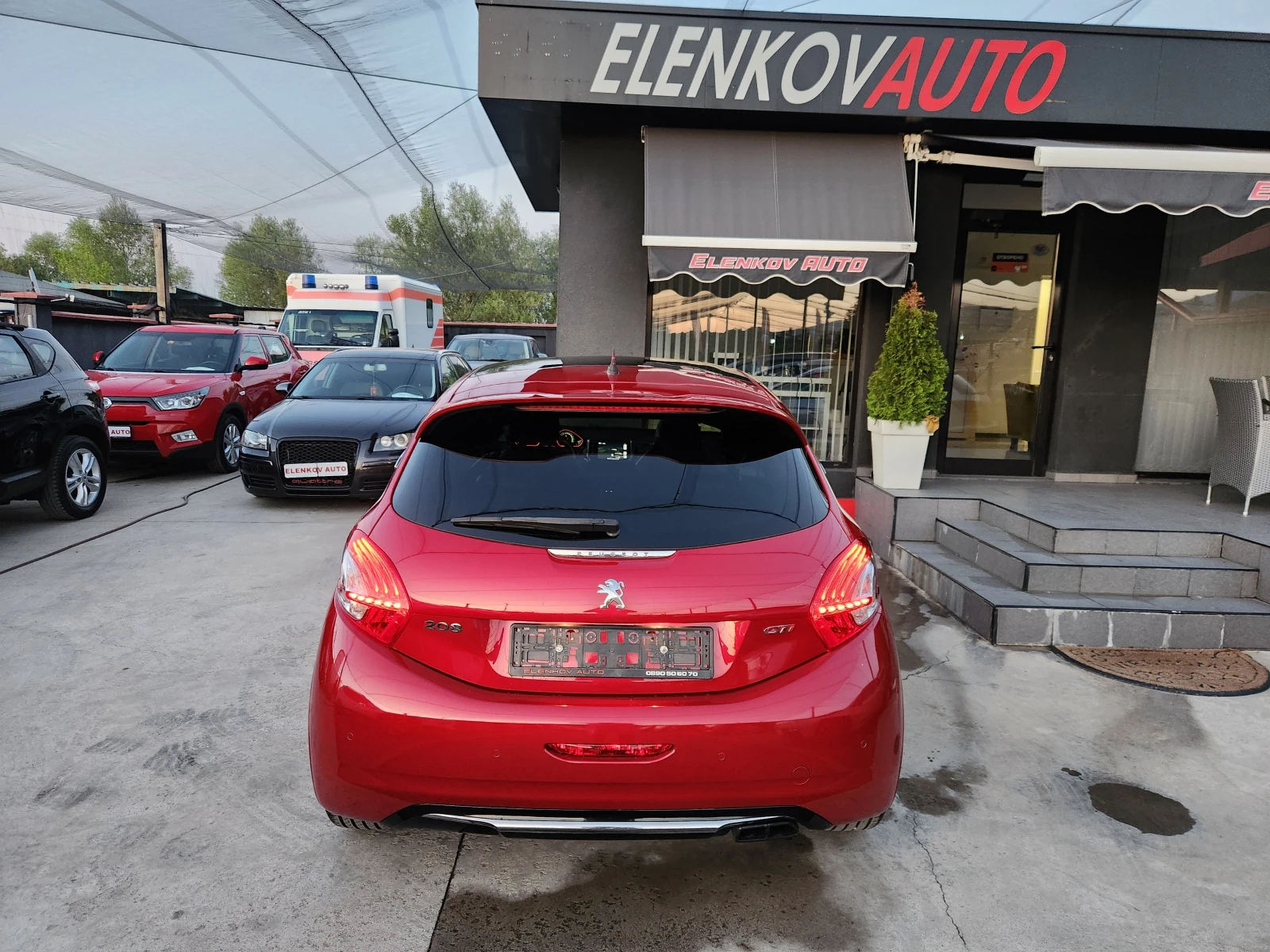 Peugeot 208 GTI-1.6I-200к.с-EURO 5 НАВИГАЦИЯ-ШВЕЙЦАРИЯ - изображение 7