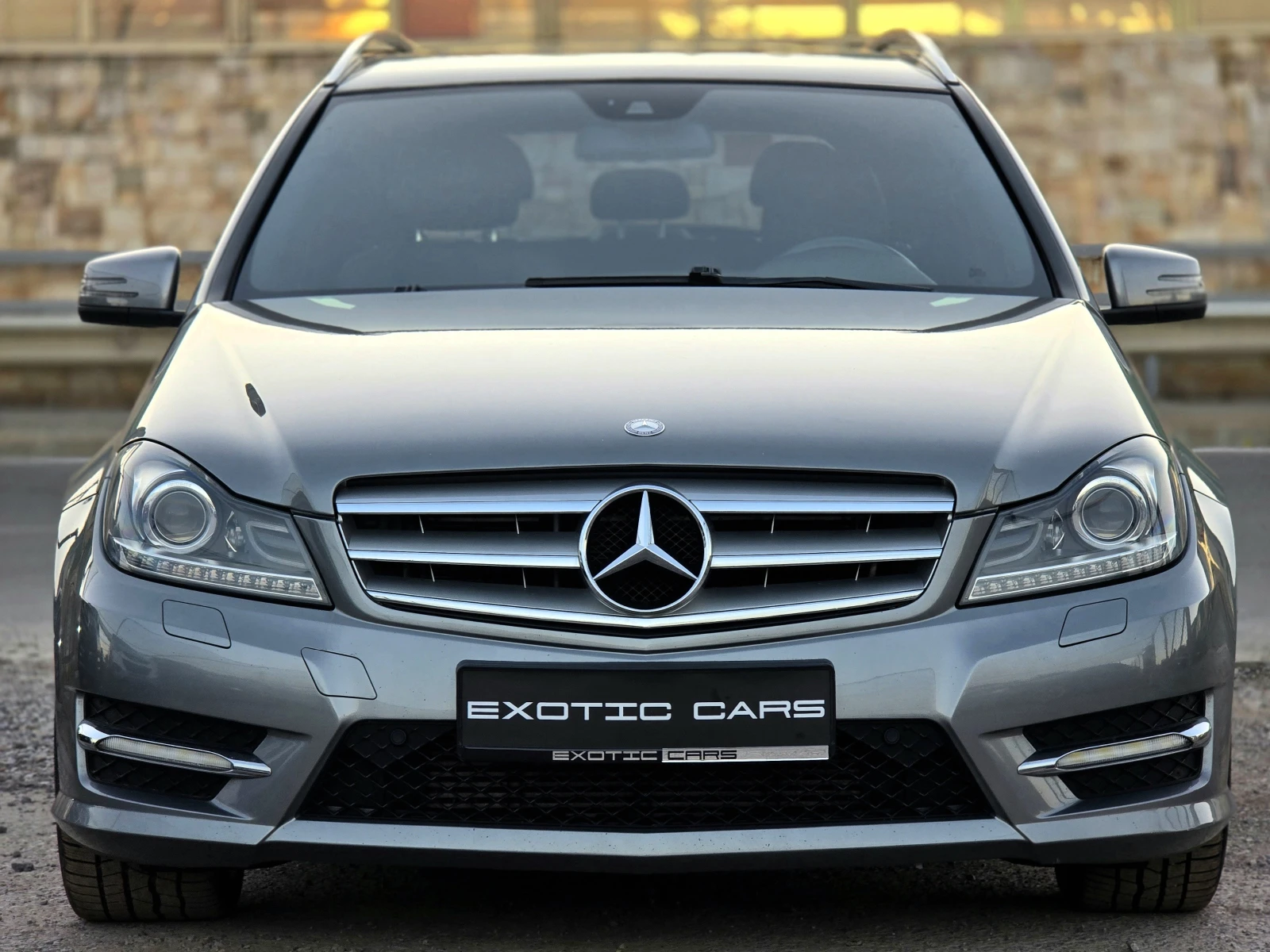 Mercedes-Benz C 250 CDi AMG Line ! SWISS ! - изображение 2