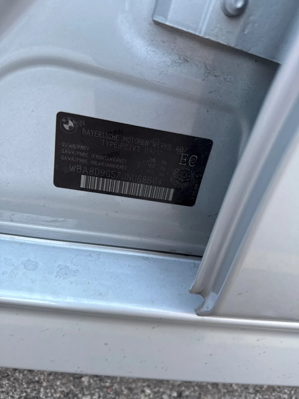 BMW 330 *  *    *   *  | Mobile.bg   11