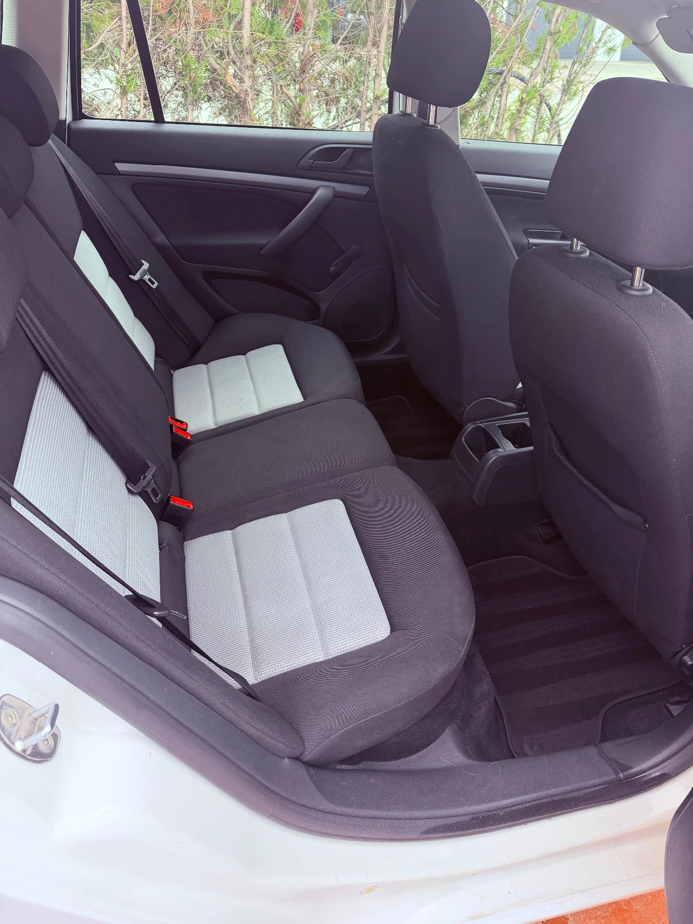 Skoda Octavia 1.6 MPI (СТАРИЯ МОТОР!)102 к.с - изображение 8