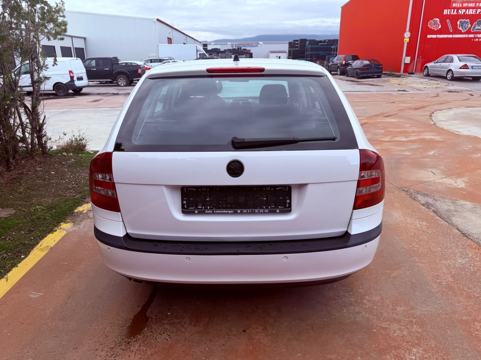 Skoda Octavia 1.6 MPI (СТАРИЯ МОТОР!)102 к.с - изображение 4