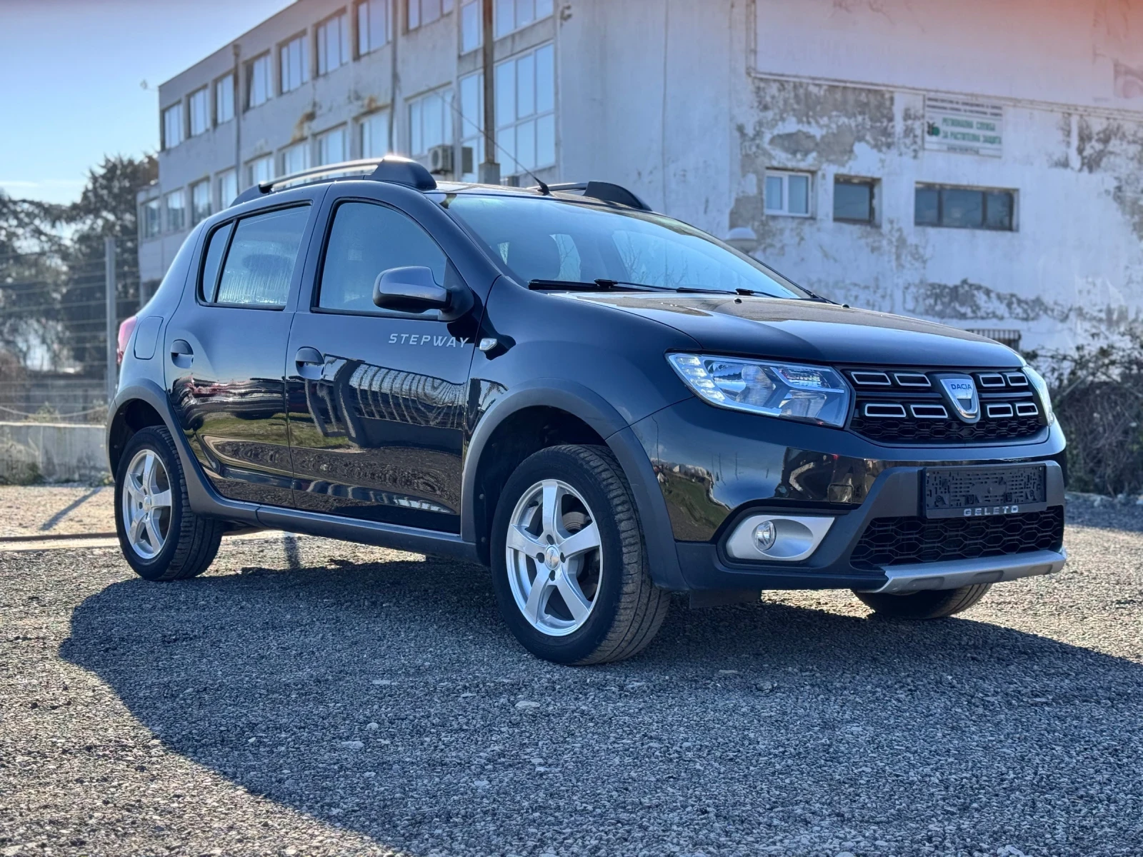 Dacia Sandero Stepway - изображение 8