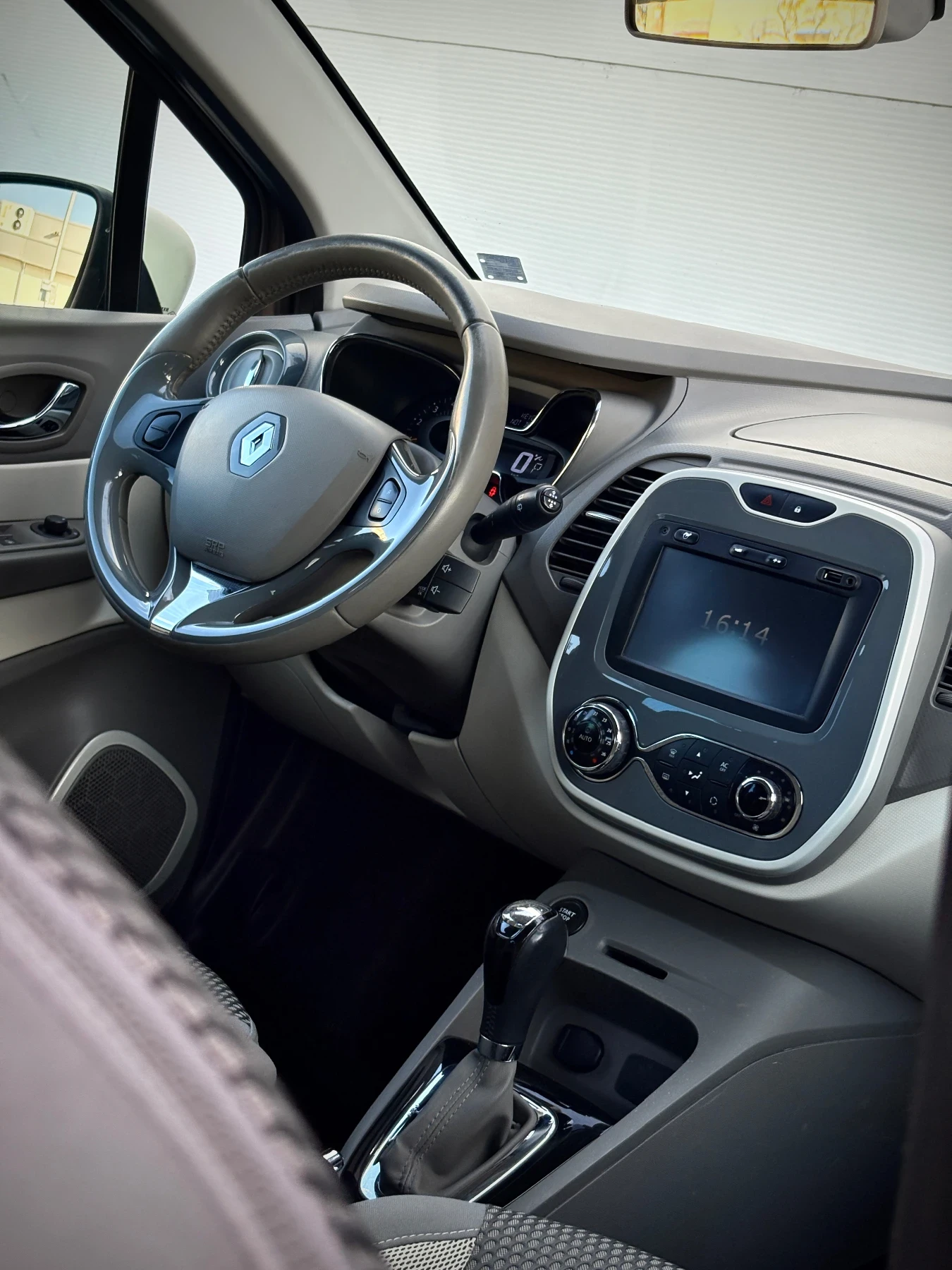 Renault Captur Чети описанието ВИДЕО, снимка 7 - Автомобили и джипове - 54006272