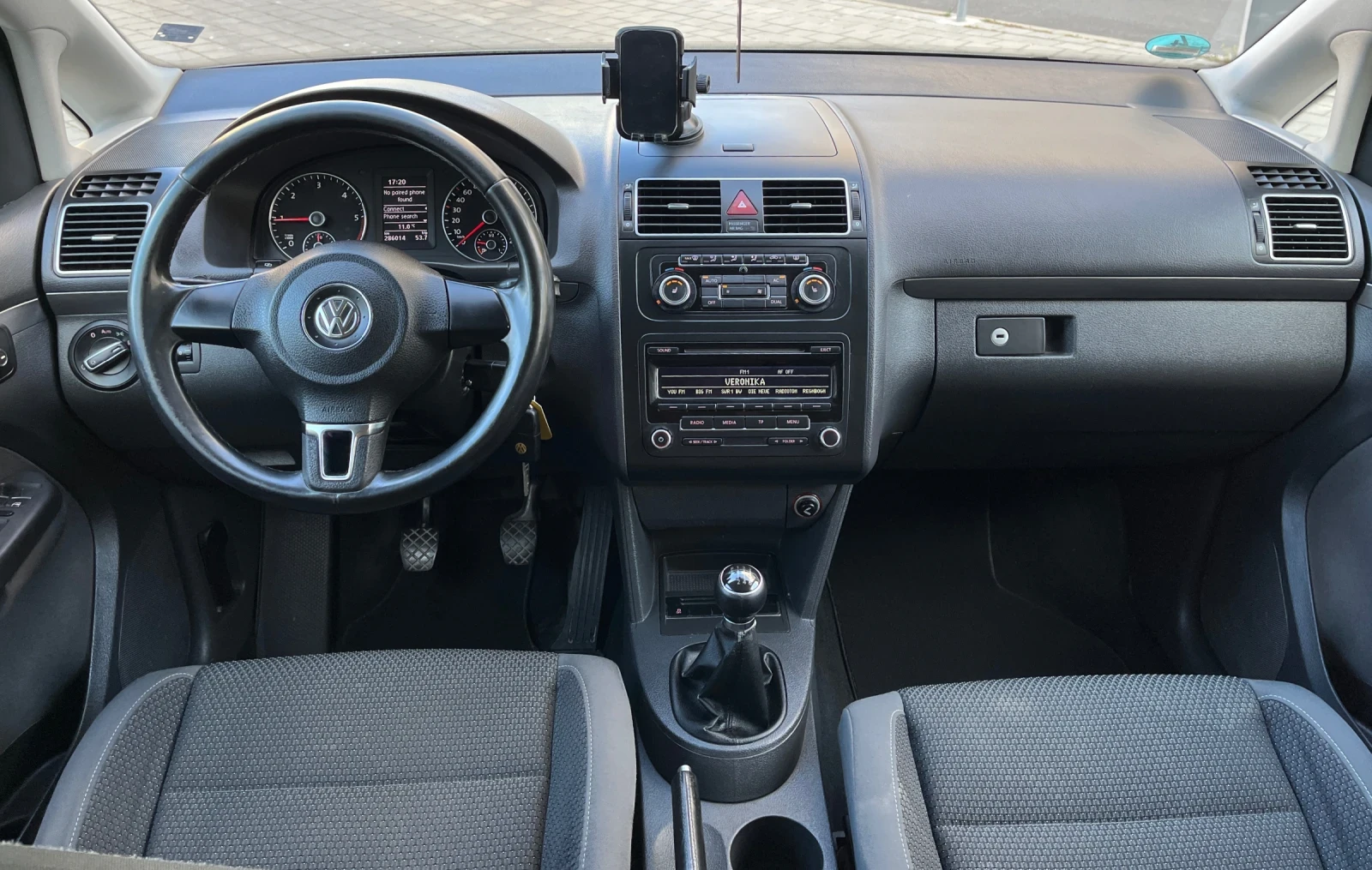 VW Touran 2.0TDI/140, снимка 12 - Автомобили и джипове - 54345824